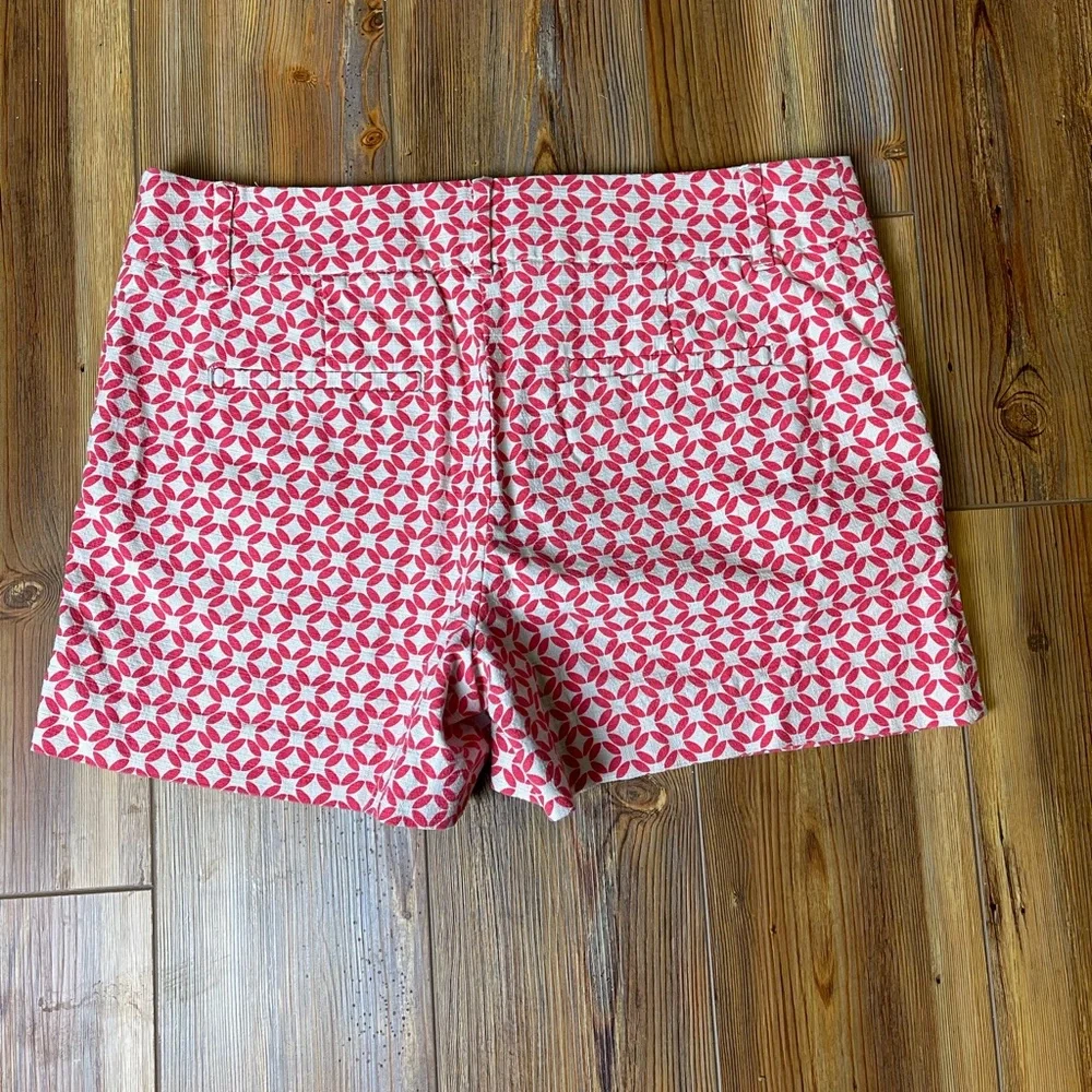 LOFT Pink and White Patterned Women's Shorts